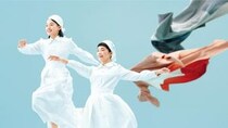 【画像】え、「見上さんのクールな表情いい」「2人とも目力ある」こちらが『風、薫る』上坂樹里と見上愛のドキッとする「激変」ビジュアルです