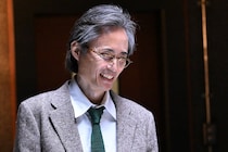 『ガス人間』怪演「吉田」役俳優（52）の"素顔"にファン驚愕　「めっちゃイケオジ」「役者ってすげえ」NHK夜ドラにも登場