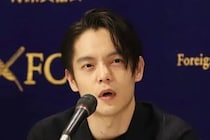【画像】え、「激似」こちらが窪田正孝さん演じる「絵心甚八」の衝撃ビジュアルです（4枚）