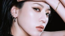 【画像】え、「美しすぎ」「かっこいい」三吉彩花さんのへそ出し＆透けシャツビジュアル（7枚）