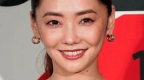 倉科カナ（38）、胸元＆背中”ざっくり”大胆ドレスが話題に「破壊力ハンパねえ」「見惚れちゃう」
