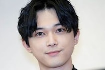 【画像】え、「顔!!」「目が死んでる（笑）」こちらが吉沢亮さんの「脱力」オフショットです