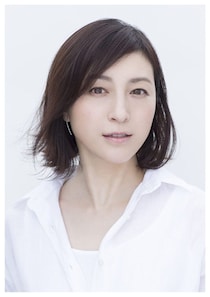 広末涼子（46）、ひざ上ドレスの最新ショットに反響「お元気そう」「おかえり」「高校生の頃と遜色ない美しさ」
