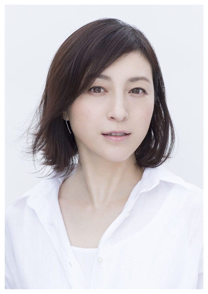 広末涼子（46）、ひざ上ドレスの最新ショットに反響「お元気そう」「おかえり」「高校生の頃と遜色ない美しさ」