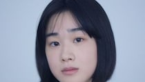 【画像】え、「美人すぎる」「スリットから美脚が」「大人な雰囲気」　コチラが『ばけばけ』ウメちゃんこと野内まるさん（23）の最新ショットです