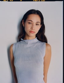 水原希子(35)の最新ショットにファン衝撃「何が起きた」「興奮」「でも美しいしゴージャス」　突如の「血まみれ」姿アップ