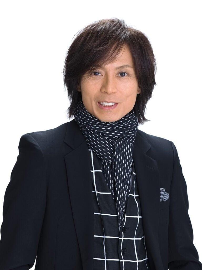 「一瞬、本人かと…」「雰囲気そっくり」つんく♂本人も「二度見したわ」と仰天した、シャ乱Q好き俳優の“再現度”が衝撃的