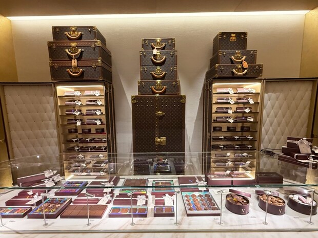 予約不可!LE CAFE V(ル・カフェ・ヴィー)の紹介【銀座】