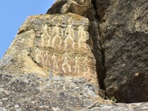 【アゼルバイジャン】コブスタンの先史時代ロックアートと泥火山（世界遺産）