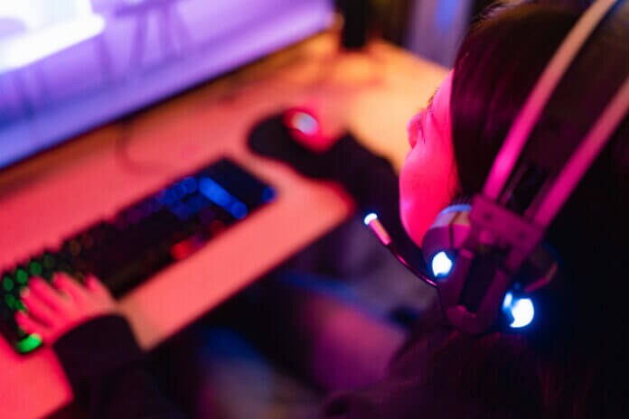 ポイント3　ギャンブルの話題を出す