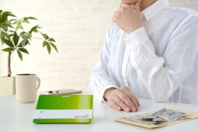 婚活する30代男性の平均年収は？