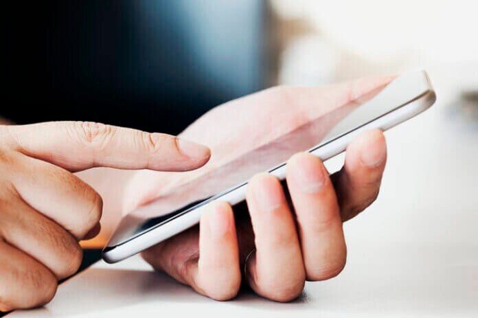 連絡はいつも自分から