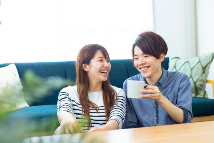 女性が距離を詰めてくるときの本音とは?13の心理と男性のリアルな声