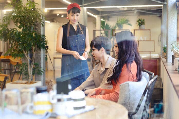 12：自分から誘っても割り勘を徹底