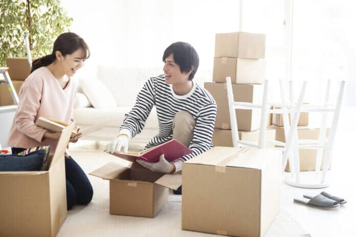 転勤先についていく