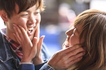 嫉妬してる？男性がやきもちを焼く瞬間＆その活かし方