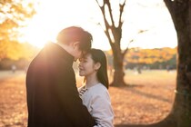 愛と依存の境目はどこ？ セルフチェックで「好き」の本質を見極めよう