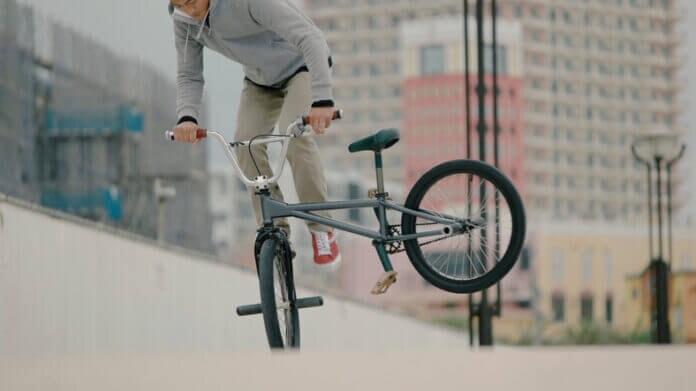 趣味や副業など、逃げ道を確保している