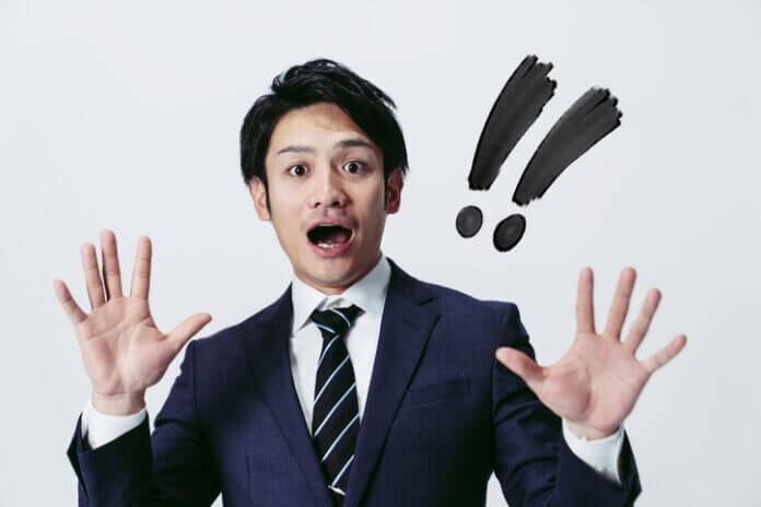 この状況は男性も受け入れしやすい状態となっていますので、「○○さんは、仕事出来るので、もうちょっと期待しちゃうな～」とか「もうちょい頑張ってくれるといいのにな～」なんて、課題を付け加えると、それも頑張ってくれちゃうのです。

そして、気分良くして帰った男性は、「あの子いい子だなぁ～」「あの子いい女だなぁ～」とか「よし、やってやろうじゃん！」って呟いているのです。

こんな単純に流れを作る事が出来るものが、反応リアクションと使うキーワードです。