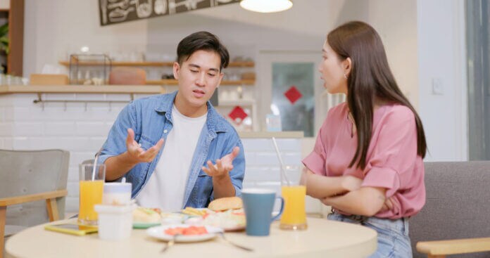 ③	何人くらいの男性とつきあったことあるの？