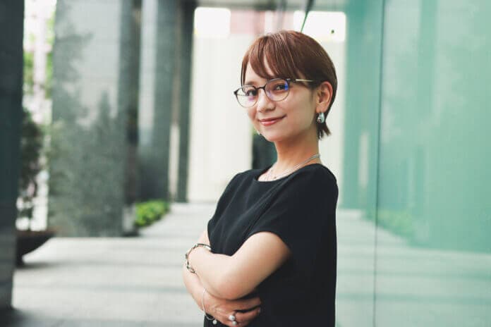 1、社長秘書になって出会いを探す