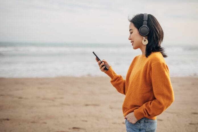 スマホをいじっている時間が長い