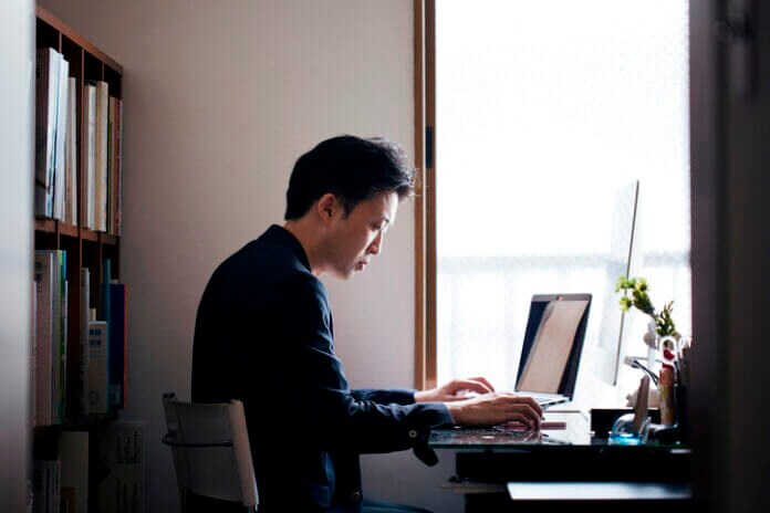 ２：オトコが恋愛より「仕事」を優先するワケ