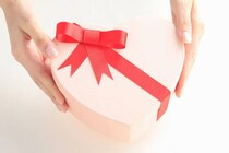 男性の心に残る女性からのプレゼントとは