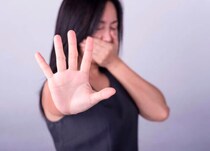 「愛されるのが怖い…」恋から逃げてるあなたへ。心を開くためのヒント