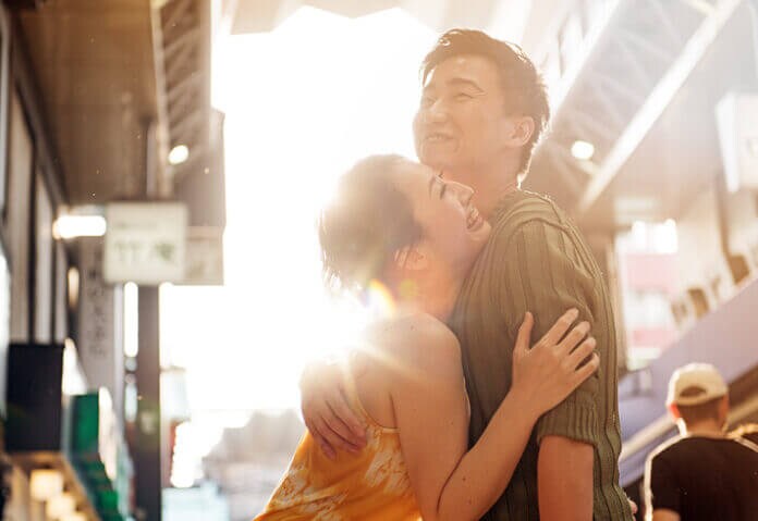 酔ったふりや泣き落としをつかって落としにきます