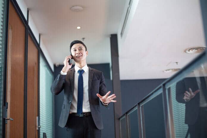 無意識に反応してしまう…本能的に惹かれる人の特徴7つ