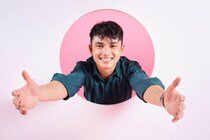 彼氏いるかすぐに聞く人には注意！ 女なら誰でもいい男の特徴10つ
