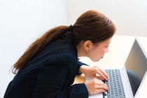 その言動、痛い認定されてるかも…アラサーの落とし穴