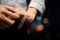 不倫を回避せよ。既婚者かどうか見抜く決定的ポイント