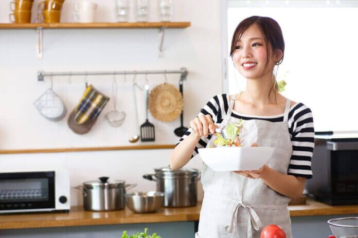 定番モテテク1:料理の取り分け