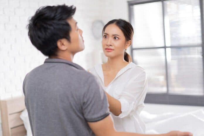 「付き合ってもつまらなそう」男性に恋愛対象外にされる女性の特徴4選