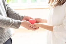 好きバレしすぎ…男性が本命女性にだけ見せるサイン
