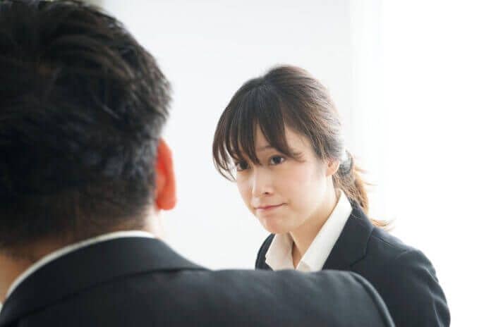 凝視しすぎない