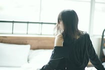なぜか惹かれる女性の共通点。「謎・影・闇」の恋愛心理学