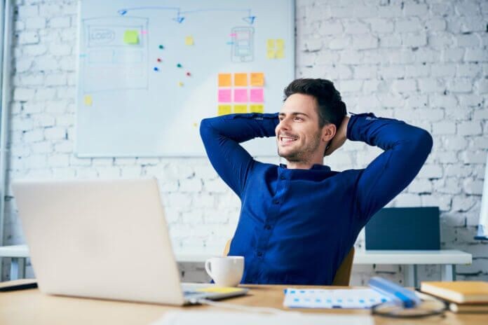 脈なしとは限らない?気になる彼が連絡をくれない本当の理由とは