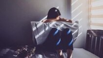 あえての「放置」がいい？ 彼氏から一方的にフラれた時にすべきこととは