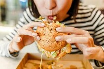 無意識にやってるかも…育ちの悪さが出やすいポイント4つ