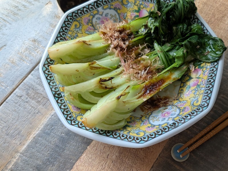 【旬食材レシピ】晩秋のおいしい「チンゲン菜」を食べよう!「ベーコンと卵のコンソメ煮」「ステーキ」の作り方