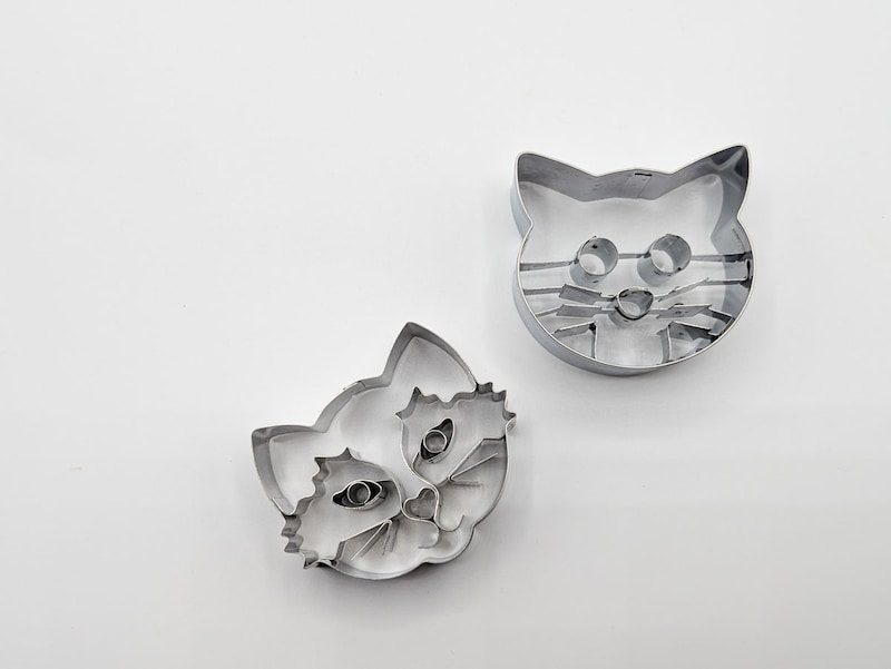 【道具探訪】ドイツ発・クッキー型の名門「バークマン」と「スタッダー」。同じ猫型でもこんなに違う！