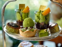 2025年春のアフタヌーンティー。東京の有名ホテルで堪能できる“抹茶”がテーマのアフタヌーンティー5選