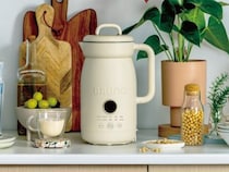 “ほったらかし調理”で料理がオートで完成。新登場したBRUNO「オートクックポット」の実力とは？