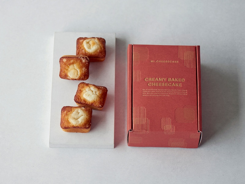 東京駅舎の赤レンガをモチーフにしたグランスタ東京店限定のパッケージ