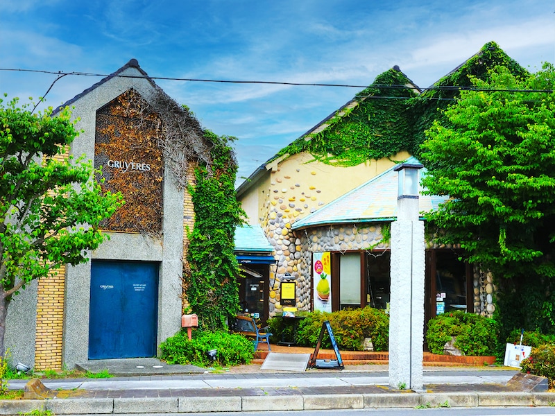 笠間の街に溶け込む、可愛らしい洋館風の外観 