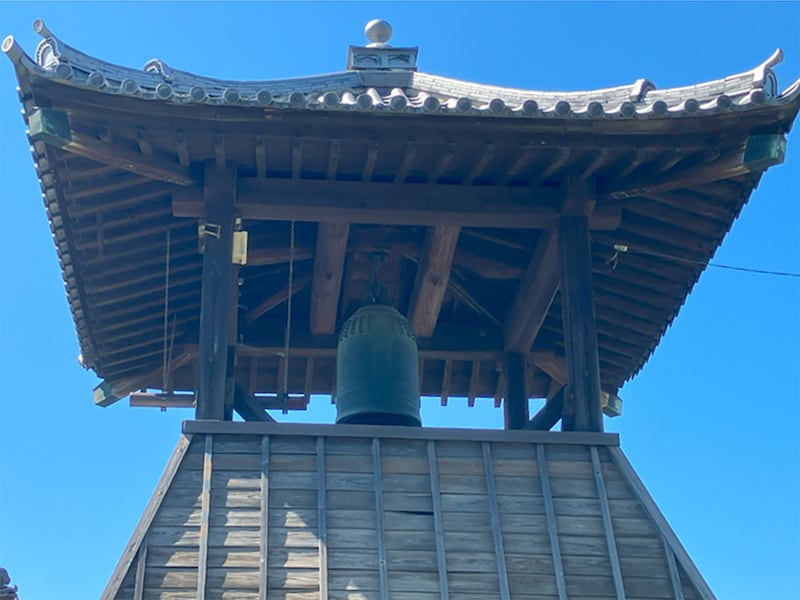 岩槻城下の“時の鐘”、寛文11年(1671年) 城主阿部正春の命令で鋳造、その約50年後の享保5年(1720年) 時の城主永井直陳が改鋳したものが現在のこの鐘