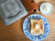 【暮らしの名品】パンマニア憧れの道具。京都・金網つじの「セラミック付き焼き網」で香り立つトーストを焼く